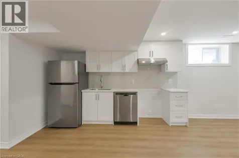 341 Zeller Drive Kitchener ON N2A 0B2