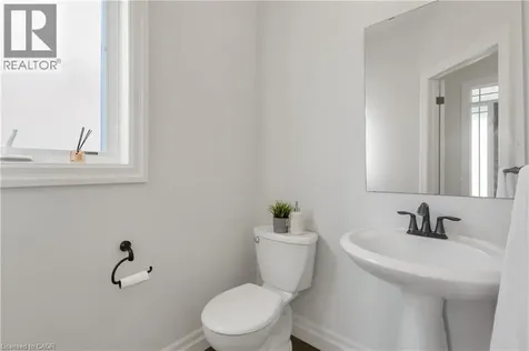 341 Zeller Drive Kitchener ON N2A 0B2