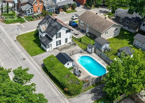 139 Borland Street East Orillia ON L3V 2C1