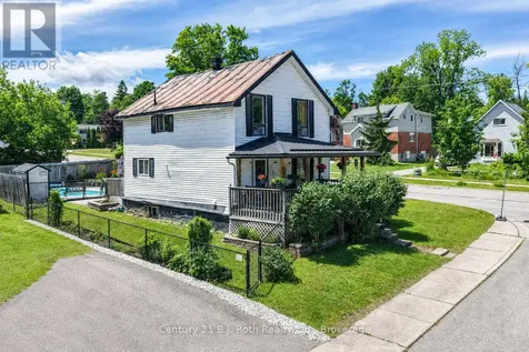 139 Borland Street East Orillia ON L3V 2C1