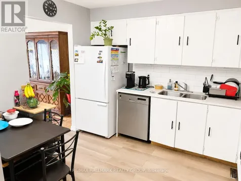 64 Exeter Drive Ottawa ON K2J 2E7