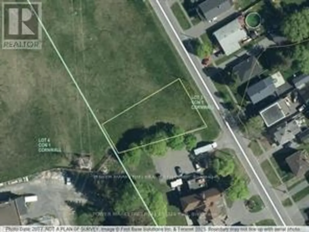 11 &13 Danis Avenue Cornwall ON K6H 5E5