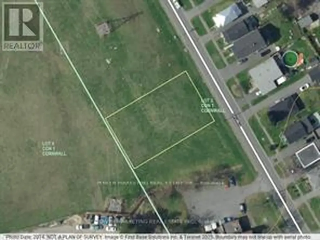 17&19 Danis Avenue Cornwall ON K6H 5E5