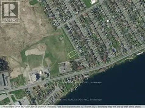 17&19 Danis Avenue Cornwall ON K6H 5E5