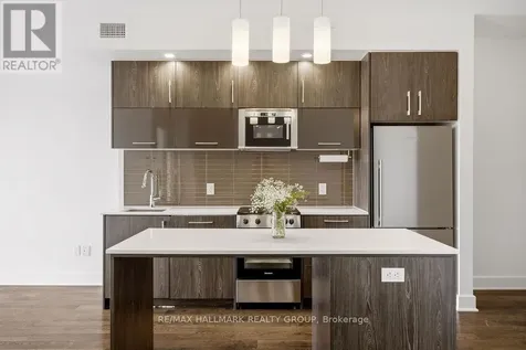 255 Bay Street Ottawa ON K1R 0C5