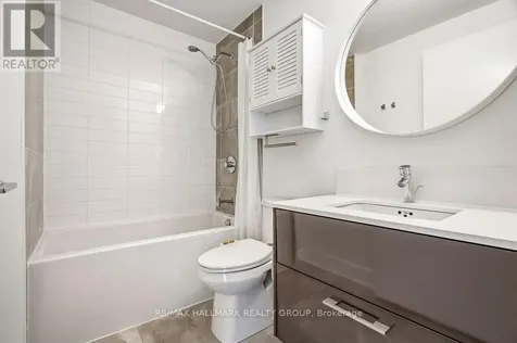 255 Bay Street Ottawa ON K1R 0C5