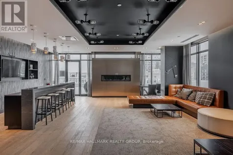 255 Bay Street Ottawa ON K1R 0C5