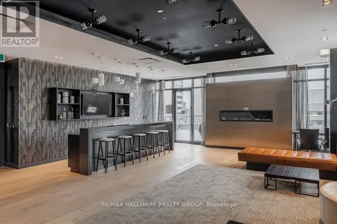 255 Bay Street Ottawa ON K1R 0C5