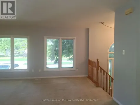 67 Fernbrook Drive Wasaga Beach ON L9Z 1G4