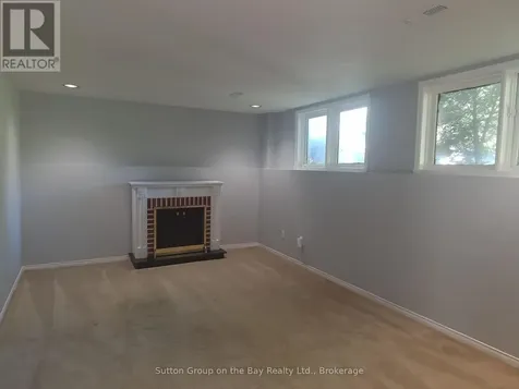 67 Fernbrook Drive Wasaga Beach ON L9Z 1G4