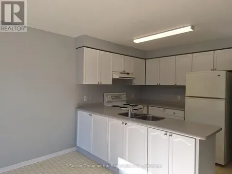 67 Fernbrook Drive Wasaga Beach ON L9Z 1G4