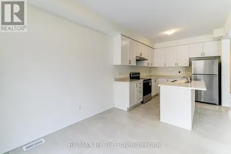 73 Federica Crescent Wasaga Beach ON L9Z 0N5