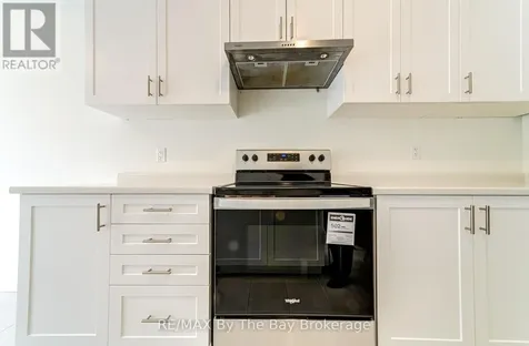 73 Federica Crescent Wasaga Beach ON L9Z 0N5
