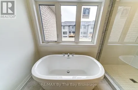 73 Federica Crescent Wasaga Beach ON L9Z 0N5