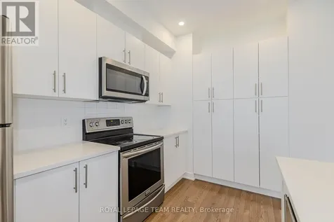 867 Anciano Crescent Ottawa ON K2S 2R8
