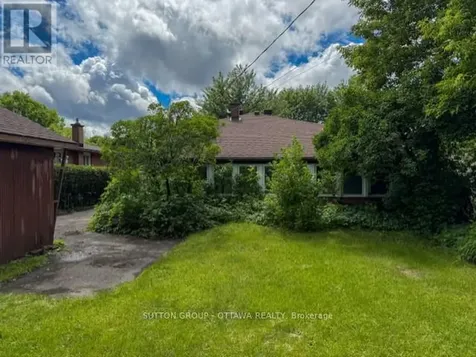 767 Claude Street Ottawa ON K1K 2S1