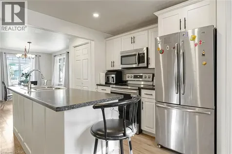 24 Park Street Aylmer ON N5H 2P3
