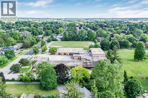 24 Park Street Aylmer ON N5H 2P3