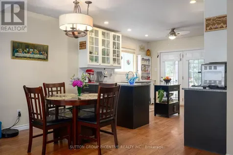 48 Wesley Avenue Wasaga Beach ON L9Z 1C8
