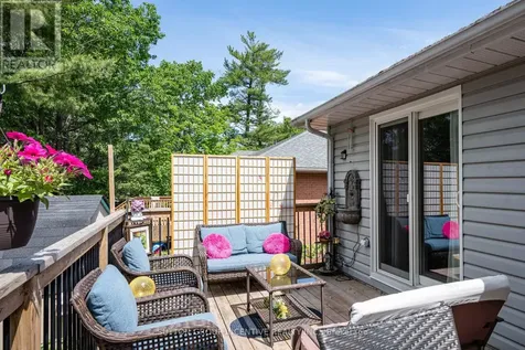 48 Wesley Avenue Wasaga Beach ON L9Z 1C8