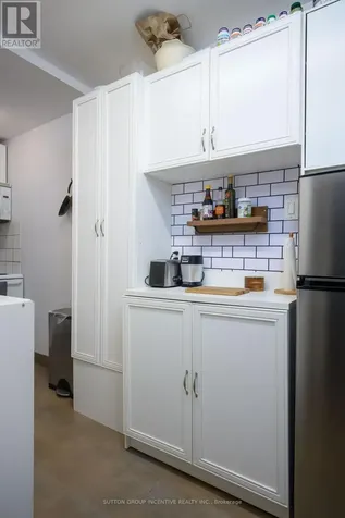 48 Wesley Avenue Wasaga Beach ON L9Z 1C8