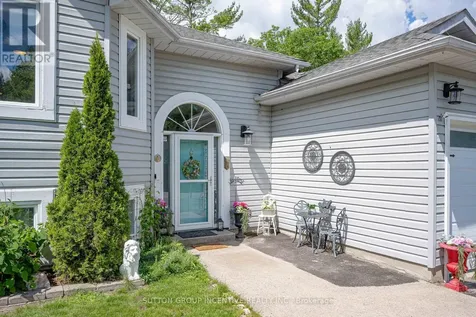48 Wesley Avenue Wasaga Beach ON L9Z 1C8