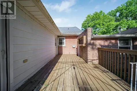 24 Park Street Aylmer ON N5H 2P3