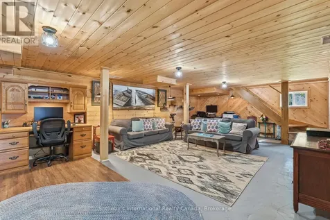 8 Lakeview Crescent Mckellar ON P2A 0B5