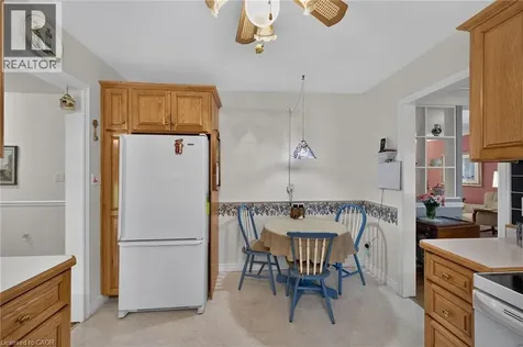 511 Fiddler's Green Road Ancaster ON L9G 1X3