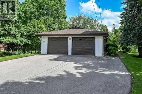 511 Fiddler's Green Road Ancaster ON L9G 1X3