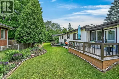 511 Fiddler's Green Road Ancaster ON L9G 1X3