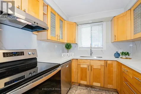 77 Overlea Drive Kitchener ON N2M 1S9