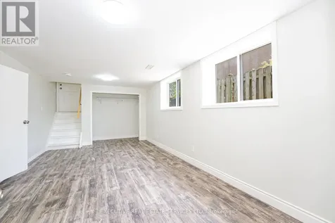 77 Overlea Drive Kitchener ON N2M 1S9