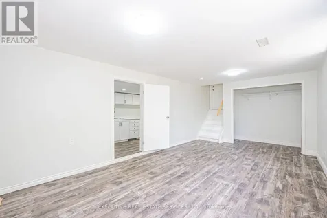 77 Overlea Drive Kitchener ON N2M 1S9