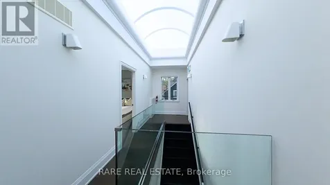 125 Craigmore Crescent Blue Mountains ON L9Y 0N6
