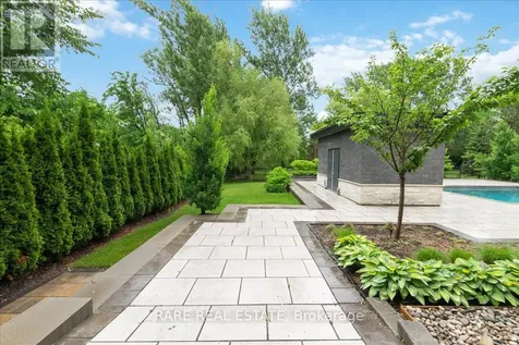 125 Craigmore Crescent Blue Mountains ON L9Y 0N6