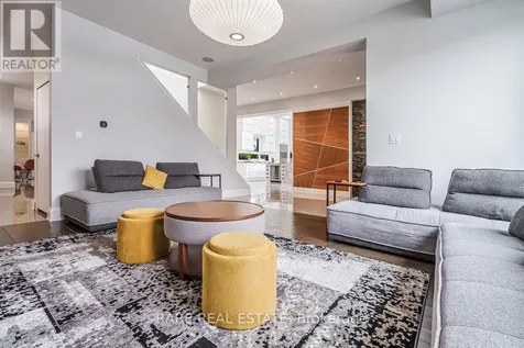 125 Craigmore Crescent Blue Mountains ON L9Y 0N6