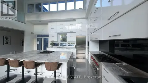 125 Craigmore Crescent Blue Mountains ON L9Y 0N6