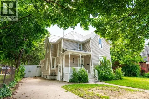 156 Queen Street Sarnia ON N7T 2R1