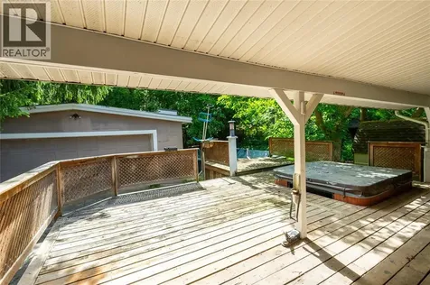 156 Queen Street Sarnia ON N7T 2R1