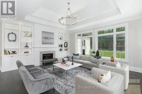 33 Newton Reed Crescent Uxbridge ON L9P 0R3