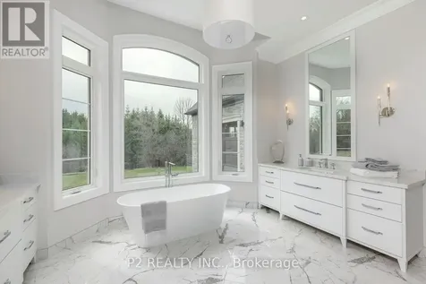 33 Newton Reed Crescent Uxbridge ON L9P 0R3