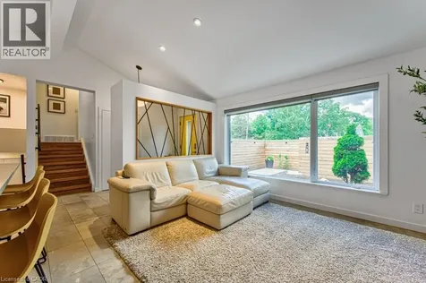 65 Lang Crescent Waterloo ON N2K 1P4
