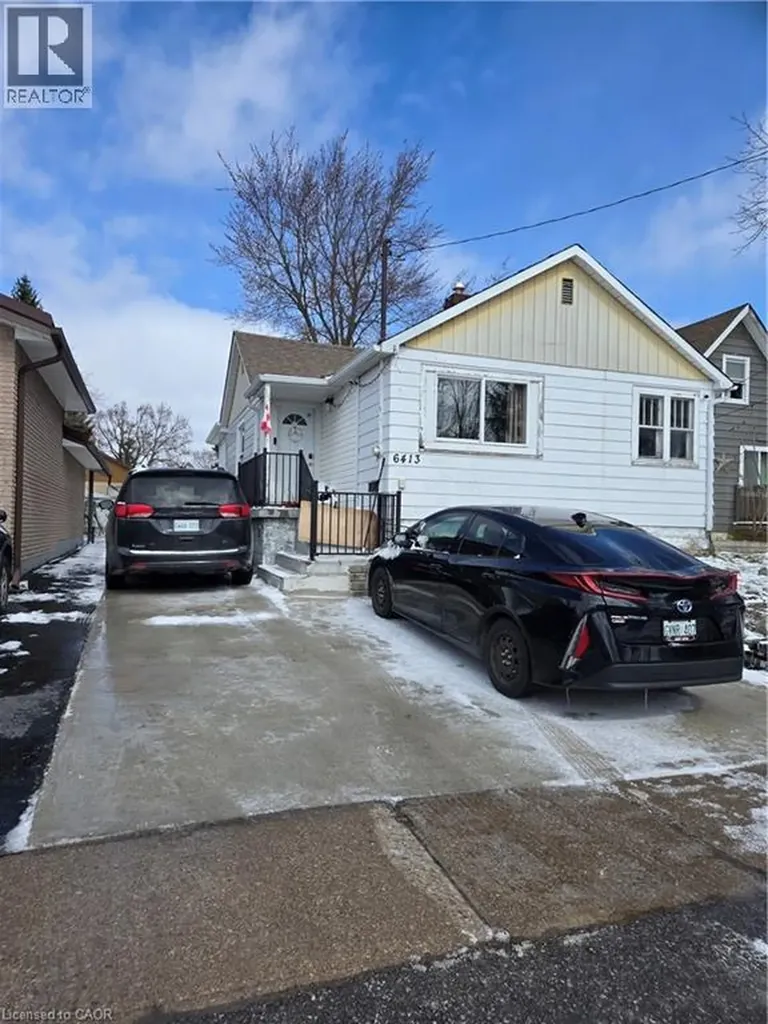 6413 Monroe Street Niagara Falls ON L2G 2G9