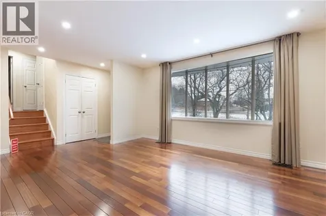 598 Mapledale Avenue London ON N5X 2B8