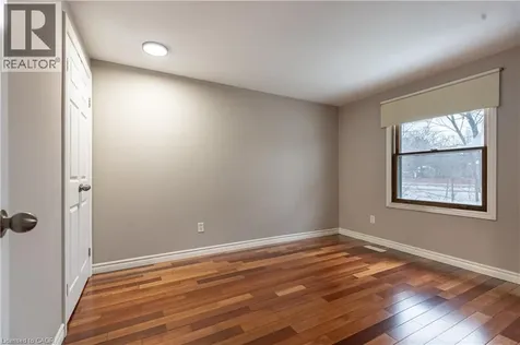 598 Mapledale Avenue London ON N5X 2B8