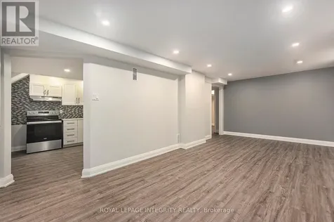 1859 Belcourt Boulevard Ottawa ON K1C 4N3