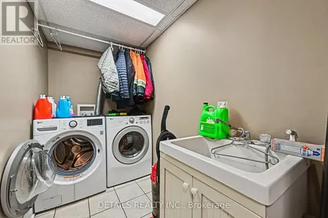 816 Willow Avenue Ottawa ON K1E 1C7