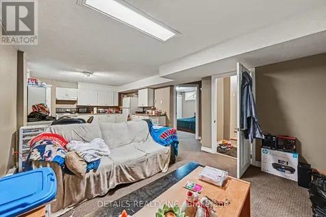 816 Willow Avenue Ottawa ON K1E 1C7