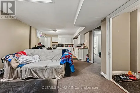 816 Willow Avenue Ottawa ON K1E 1C7